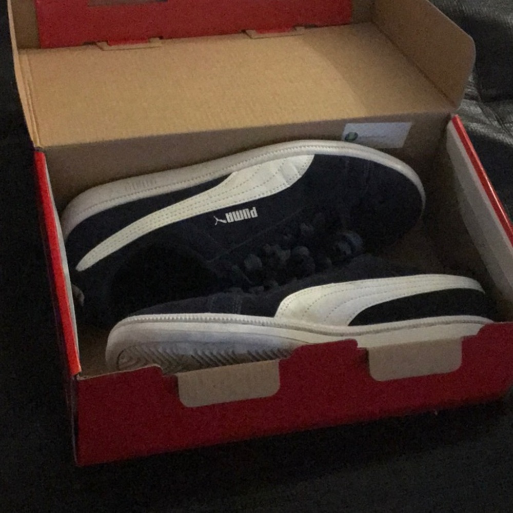 Puma sneakers size 6C